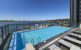Doubletree By Hilton Perth Waterfront